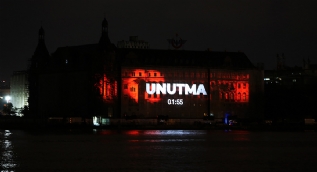 Haydarpaşa Garı´nda 15 Temmuz mapping gösterisi