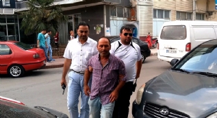 Kızını dövmesine engel olan güvenlikçiyi tüfekle vurdu