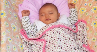 Masal bebeğe devlet eli uzandı