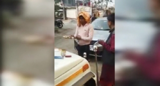 Dini tören sırasında az kalsın canından oluyordu