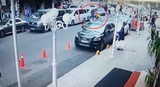 Kapkaççılara 170 bin dolarlık tekme kamerada