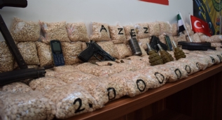 Fırat Kalkanı bölgesinde uyuşturucu operasyonu: Terör örgütü PKK´nın 2 milyon hapı ele geçirildi