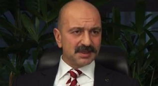 FETÖ´cü Akın İpek´e Londra´da ev hapsi