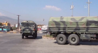 Suriye sınırına komando birliklerinin sevki kamerada