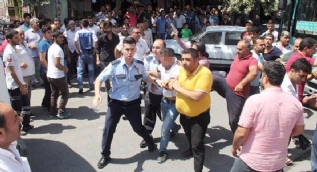 Şanlıurfa'da yol kavgasında otobüs şoförünü vurdular