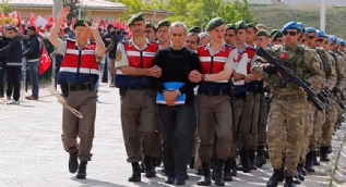 Darbe planlayıcıları hakim karşısına çıkıyor