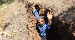 Bingöl’de insan boyunda esrarengiz yarıklar