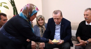 Cumhurbaşkanı Erdoğan’dan çay ziyareti