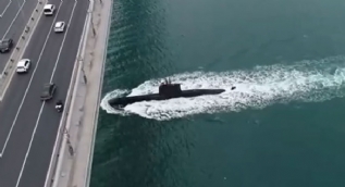 TCG Sakarya S-354 karanlık sularda günlerce limana uğramaksızın görev yapabiliyor