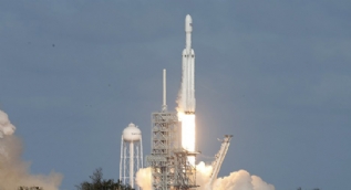 SpaceX, 7 yeni uydu fırlattı