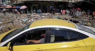 Bonzai kullanan taksici direksiyon başında sızdı