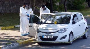 3 gündür kayıp olan genç otomobilde ölü bulundu