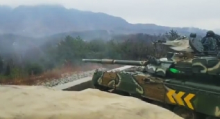 ABD askerleri Rus tankında! İşte o görüntüler...