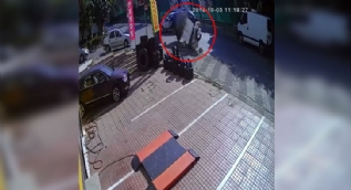 Maltepe´de akılalmaz kaza! Şaha kalkıp, takla attı