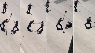 Ambulansa taş atıp, polisin başına kürekle vurdu