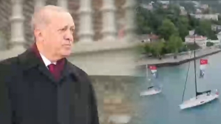 Cumhurbaşkanı Erdoğan, fetih kutlamaları dolayısıyla Boğaz'dan geçen tekneleri selamladı