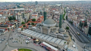 Koronavirüs nedeniyle inşaatına ara verilen Taksim Camisi'nde çalışmalar yeniden başlıyor