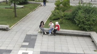 Maskesiz gençleri emniyet drone'na yakaladı