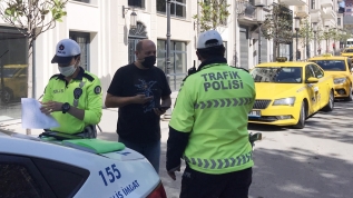 Koronavirüs karantinasını ihlal eden taksi şoförü denetimde yakayı ele verdi