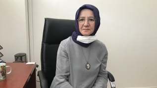 Koronavirüsü atlatan Öğretim Üyesi Akın: Nefes alamıyorsunuz, 'Acaba nereden nefes alabilirim' diye aranıyorsunuz