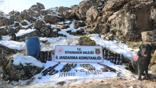 Terör örgütüne ait silah ve mühimmat imha edildi