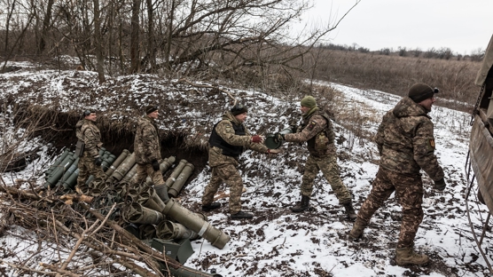 Donetsk'te askeri hareketlilik devam ediyor 
