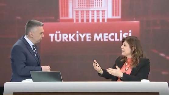 CHP'nin orta DEM Parti'den skandallar serisi! Beta, terr rgt PYD'yi aklamaya kalkt