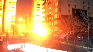 Korkun� patlama g�venlik kameras�na yans�d� 