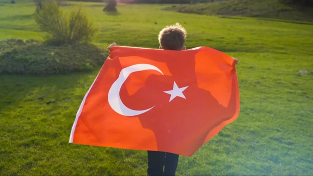 23 Nisan'a zel anlaml video