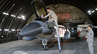 Türkiye'nin gökyüzündeki vurucu gücü! Türk F-16'ları işte böyle görüntülendi 