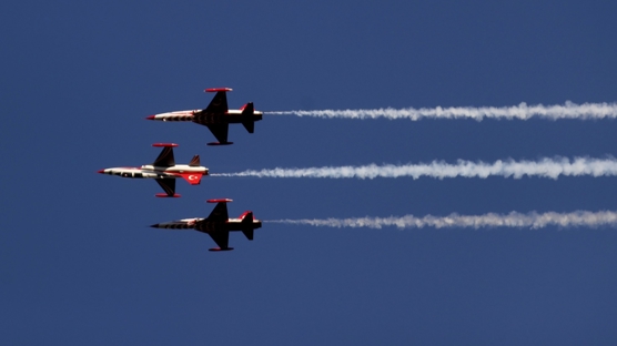 Trk Yldzlar'ndan nefes kesen gsteri