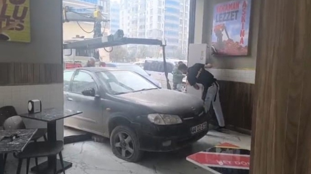 Direksiyon hakimiyetini kaybetti, d�nerciye dald�