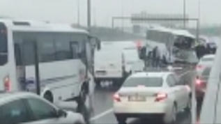 Kuzey Marmara'da servis kazas�: 1 polis �ehit, 16 polis yaral�