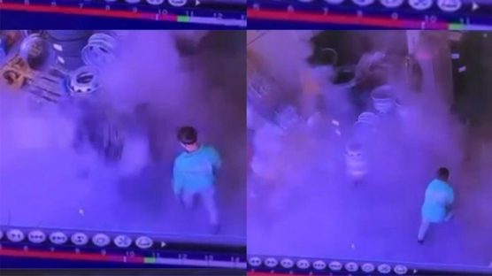 Mersin'de korku dolu anlar: Kamyon lasti�i bomba gibi patlad�